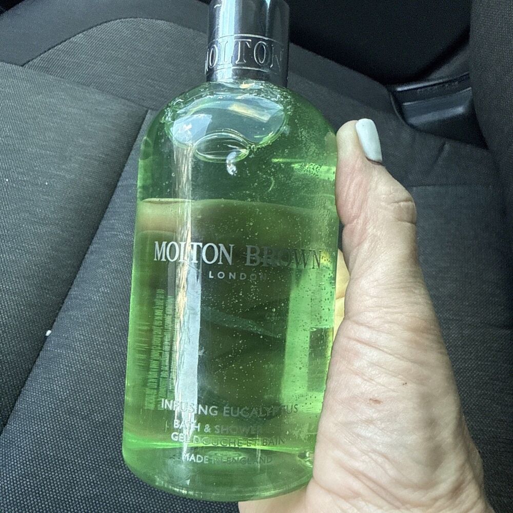 Molton Brown Infusing Eucalyptus Bath & Shower Gel 10fl  Oz